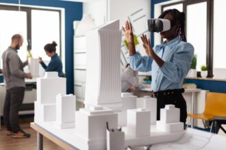 Revolutionizing Real Estate: How Virtual Reality is Transforming Property Showcasing and Sales